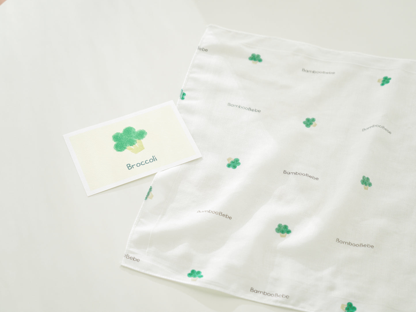 밤부베베 Bamboobebe Signature Gauze Handkerchief Yummy Veggie (6 pcs)