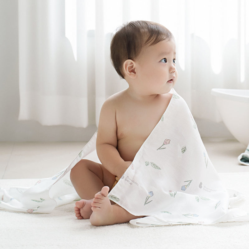 밤부베베 Bamboobebe Signature Bath Sheet Flower Buds (3pcs)