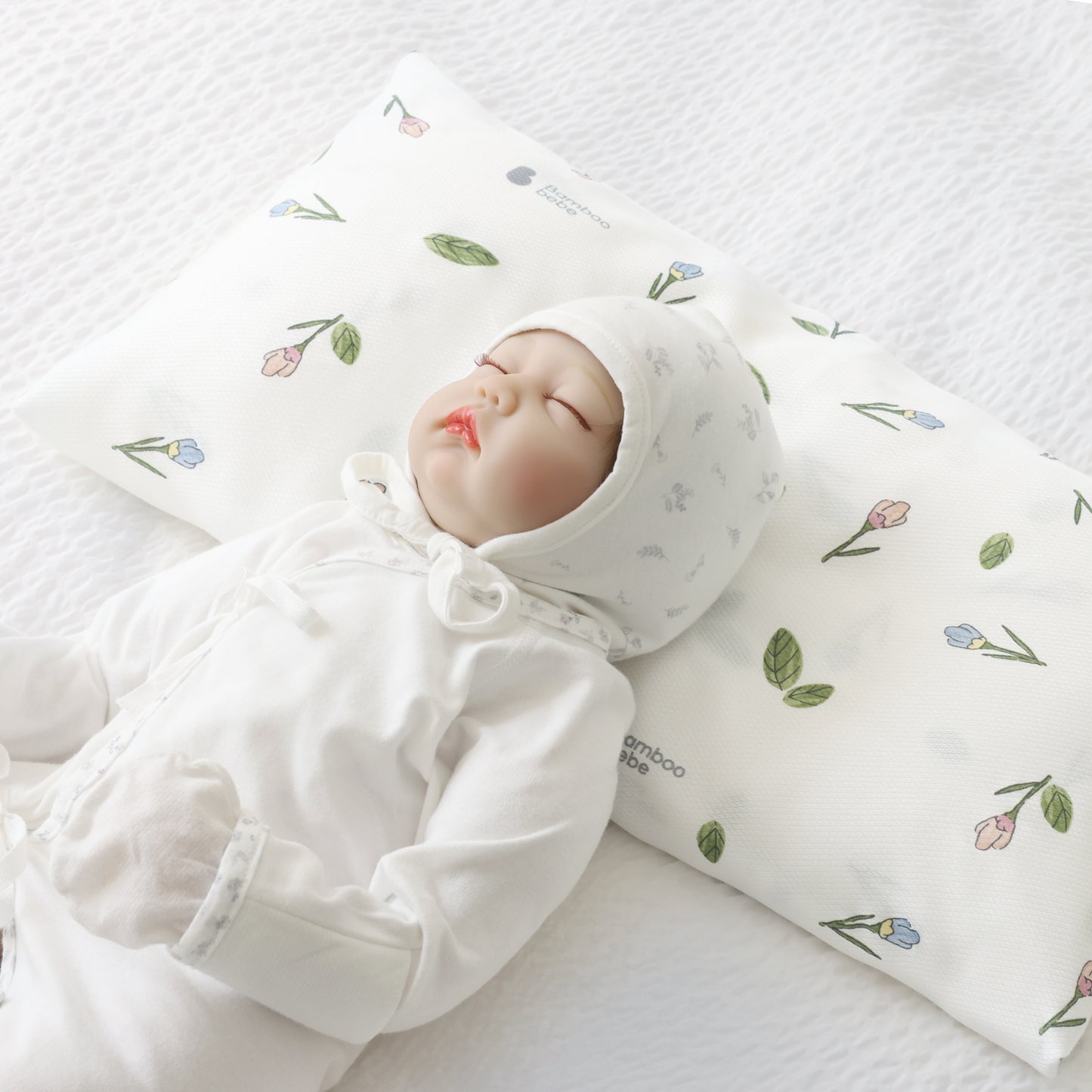 밤부베베 Bamboobebe Signature Bath Sheet Flower Buds (3pcs)